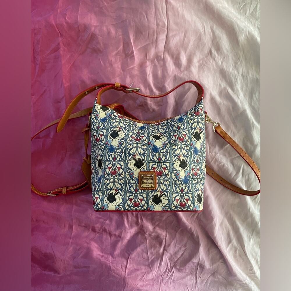 Snow White Dooney & Bourke (Paige) Crossbody - EUC